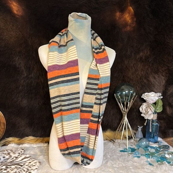 Dana Herbert infinity scarf (6031) - Picture 2 of 4